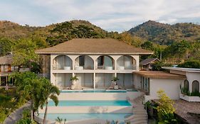 Le La Lake Resort And Spa